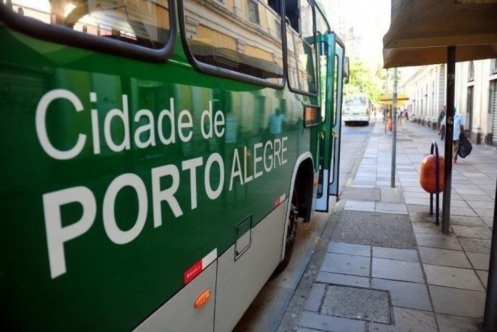 Em Porto Alegre, isenção de tarifa de ônibus fica restrita a idosos com mais de 65 anos